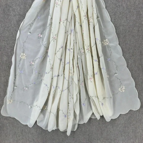 VTG Floral Embroidered Sheer White Curtain Panels Scalloped Edge Set of 2 53X82" - Picture 3 of 11